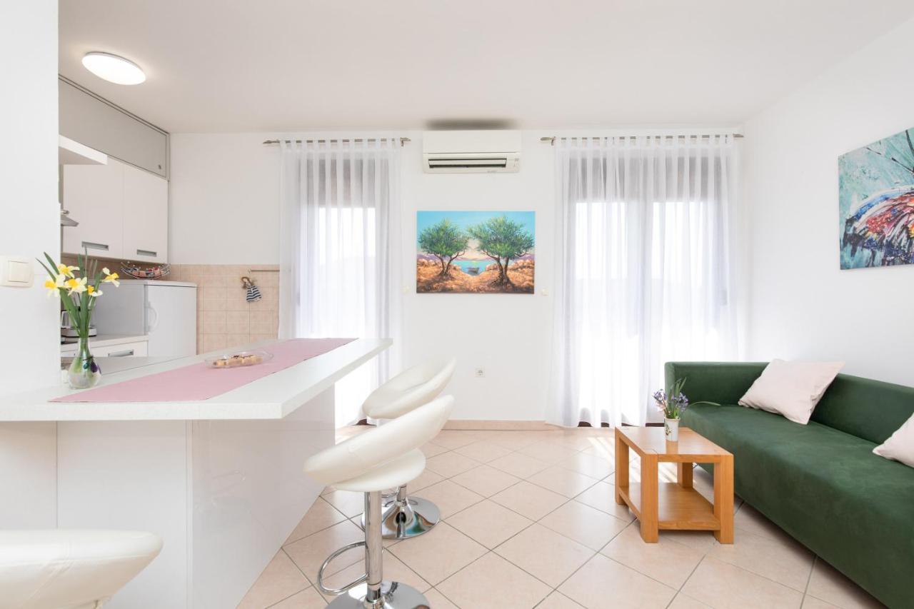 Apartment Julijana คิร์ก ภายนอก รูปภาพ