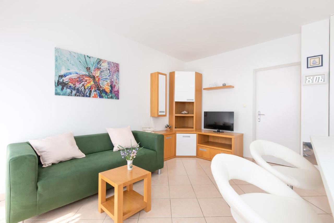 Apartment Julijana คิร์ก ภายนอก รูปภาพ